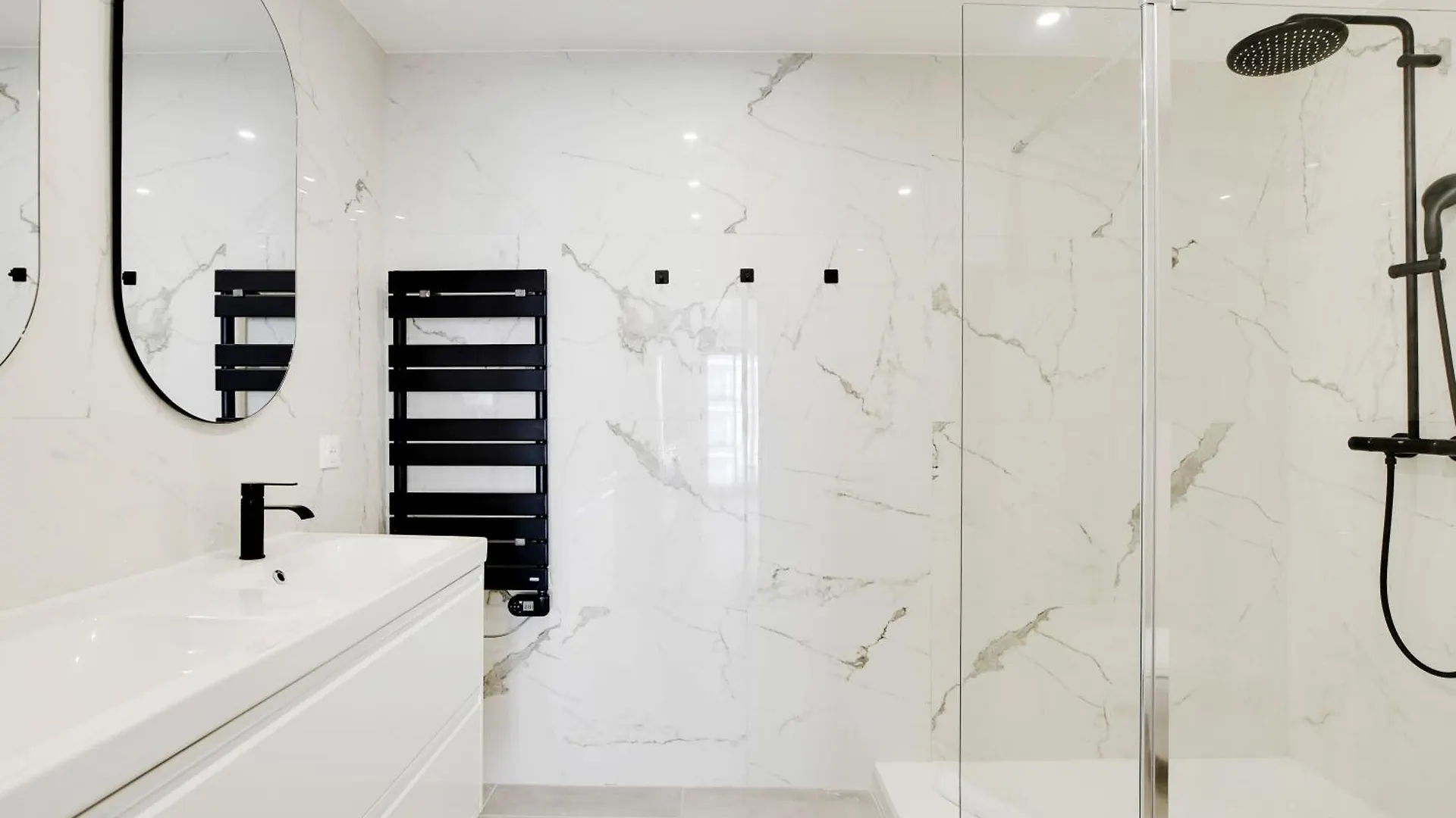 Pick A Flat's In Grands-boulevards - Boulevard Saint-denis